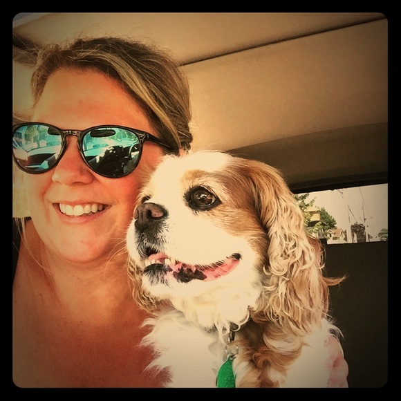 Meet your Posher, Caroline - Picture 1 of 1